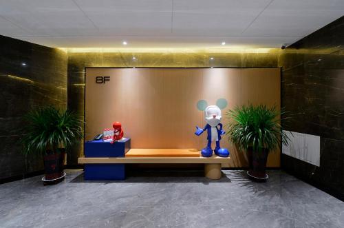 Imagen general del Hotel R Royalss, Yulin Yuxing Square. Foto 10