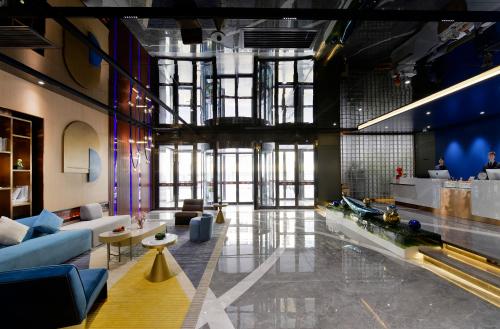 Imagen general del Hotel R Royalss, Yulin Yuxing Square. Foto 11