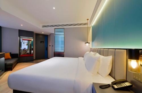 Imagen de la habitación del Hotel R Royalss, Yulin Yuxing Square. Foto 14