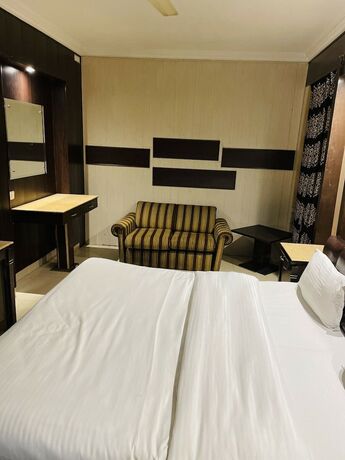 Imagen general del Hotel R S Residency. Foto 2