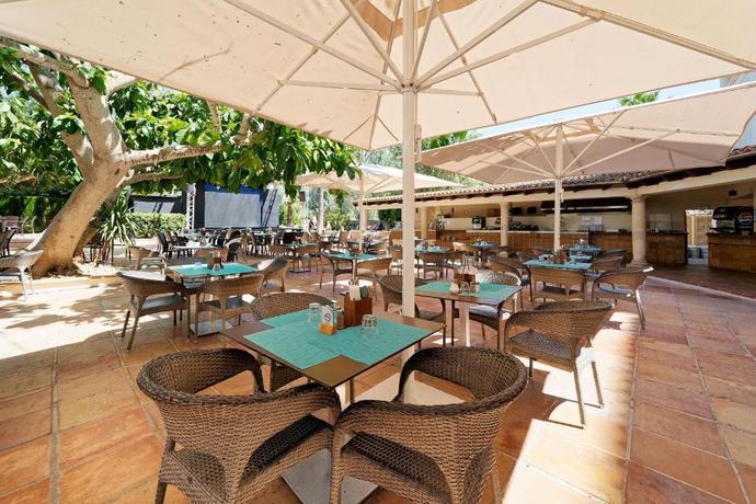 Imagen del bar/restaurante del Hotel R2 Lago Playa Park. Foto 2