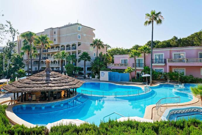 Imagen de la piscina del Hotel R2 Lago Playa Park. Foto 13