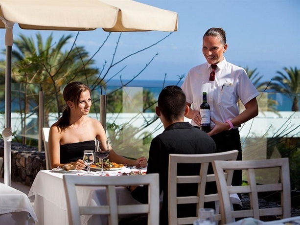 Imagen general del Hotel R2 Pájara Beach and Spa - All Inclusive. Foto 11