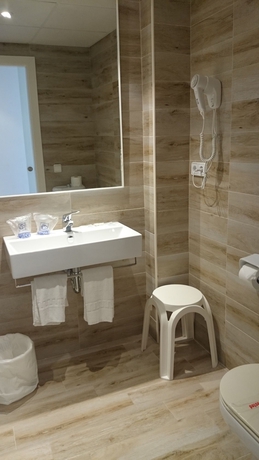 Imagen de la habitación del Hotel R2 Verónica. Foto 3