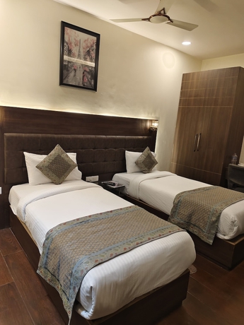 Imagen de la habitación del Hotel RADIANCE COURTYARD. Foto 2