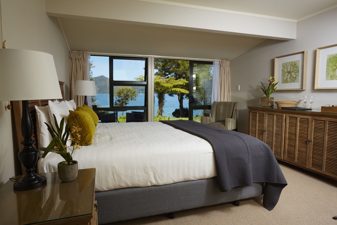 Imagen de la habitación del Hotel RAETIHI LODGE. Foto 6
