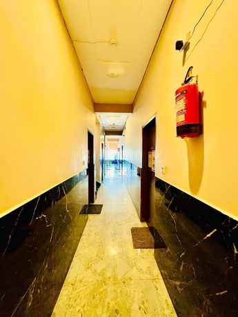 Imagen de los interiores del Hotel RAGHAV DHAM, Mathura. Foto 13