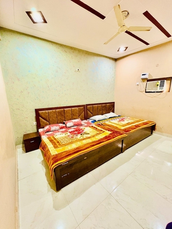 Imagen de la habitación del Hotel RAGHAV DHAM, Mathura. Foto 3