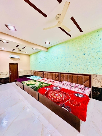 Imagen de la habitación del Hotel RAGHAV DHAM, Mathura. Foto 6