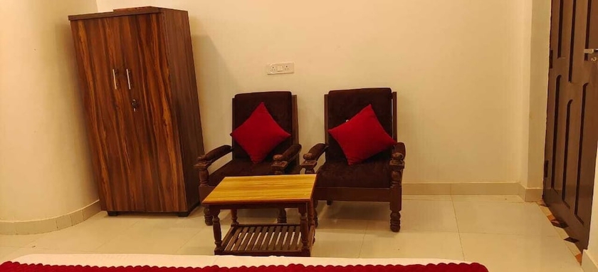 Imagen de la habitación del Hotel RAGHAV STAY INN. Foto 4
