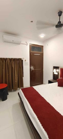 Imagen de la habitación del Hotel RAGHAV STAY INN. Foto 6