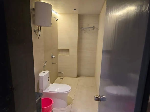 Imagen de la habitación del Hotel RAGHAV STAY INN. Foto 9