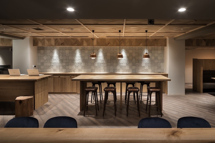 Imagen de los interiores del Hotel RAKURO Kyoto by THE SHARE. Foto 11