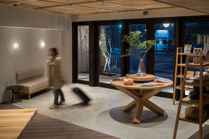 Imagen de los interiores del Hotel RAKURO Kyoto by THE SHARE. Foto 13