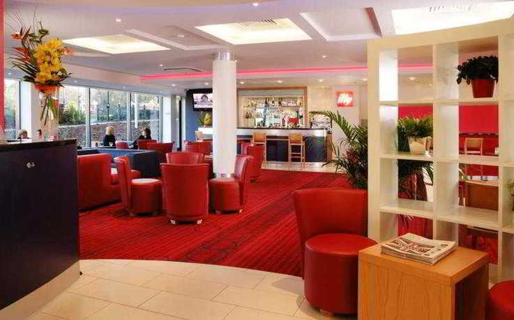 Imagen de los interiores del Hotel RAMADA ENCORE. Foto 4