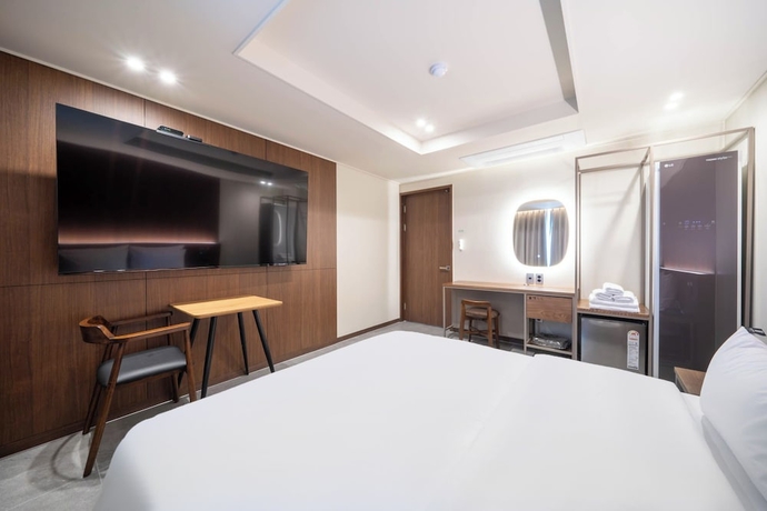 Imagen de la habitación del Hotel RAMPART HOTEL. Foto 1