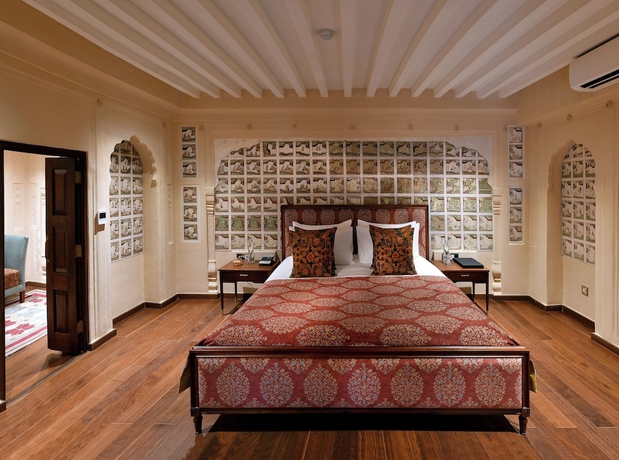 Imagen de la habitación del Hotel RAN BAAS The Palace. Foto 5