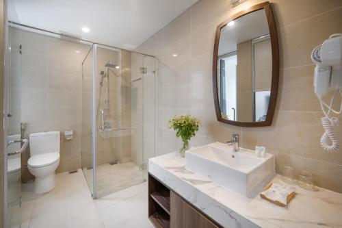 Imagen de la habitación del Hotel RAON. Foto 20