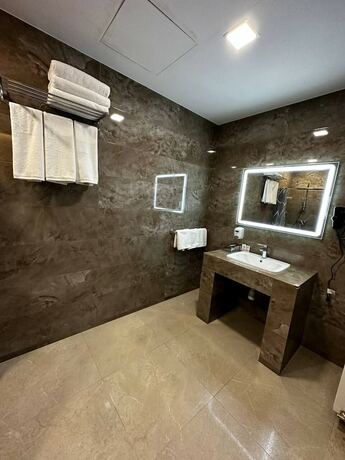 Imagen de la habitación del Hotel RASODA AND RESTAURANT. Foto 16
