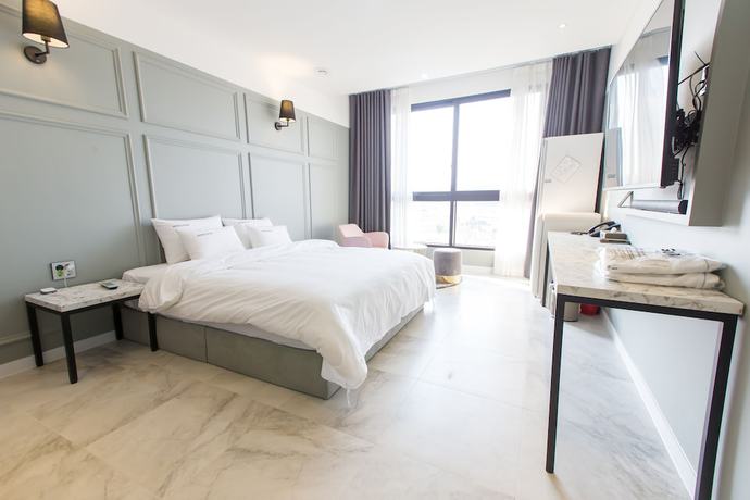 Imagen de la habitación del Hotel RAUM. Foto 2