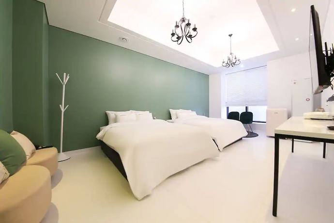 Imagen de la habitación del Hotel RAUM. Foto 4