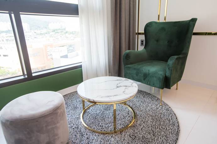 Imagen de la habitación del Hotel RAUM. Foto 9