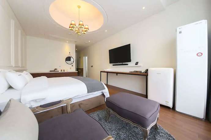 Imagen de la habitación del Hotel RAUM. Foto 13