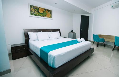 Imagen de la habitación del Hotel RBB BRITO HOTEL. Foto 16