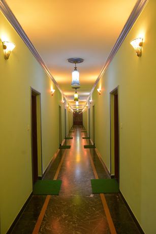 Imagen de los interiores del Hotel RBR Beach Resort Calangute. Foto 17