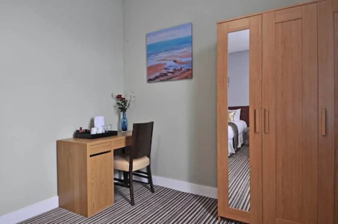 Imagen de la habitación del Hotel RBS. Foto 5