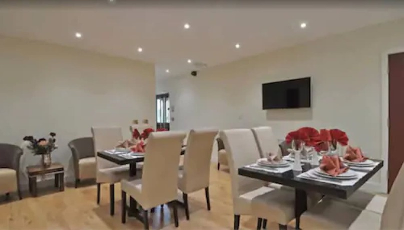 Imagen del bar/restaurante del Hotel RBS. Foto 3