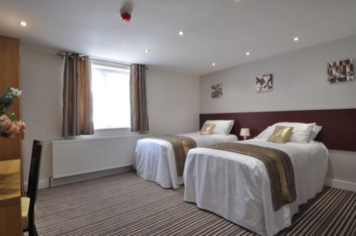 Imagen de la habitación del Hotel RBS. Foto 8