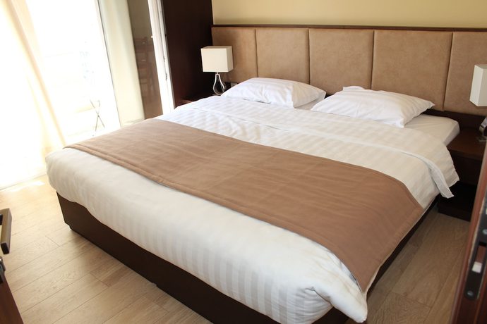 Imagen de la habitación del Hotel REA, Heraklion. Foto 4