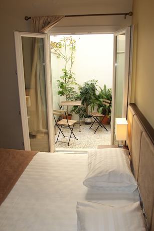 Imagen de la habitación del Hotel REA, Heraklion. Foto 12