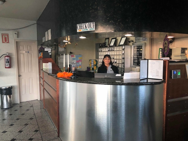 Imagen de los interiores del Hotel REAL INN de Tijuana. Foto 19