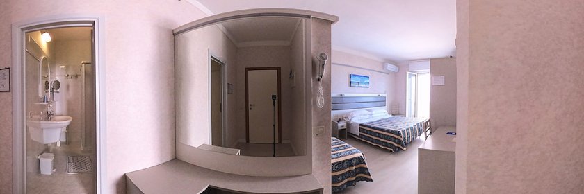Imagen de la habitación del Hotel RECORD, Riccione. Foto 2