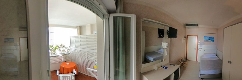Imagen de la habitación del Hotel RECORD, Riccione. Foto 8