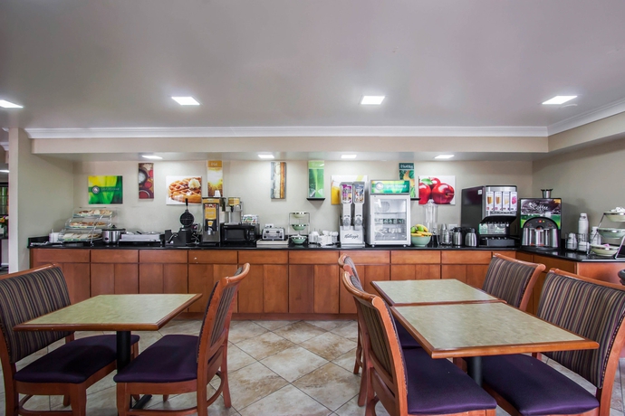Imagen del bar/restaurante del Hotel RED ROOF INN MEDICAL CENTER. Foto 4