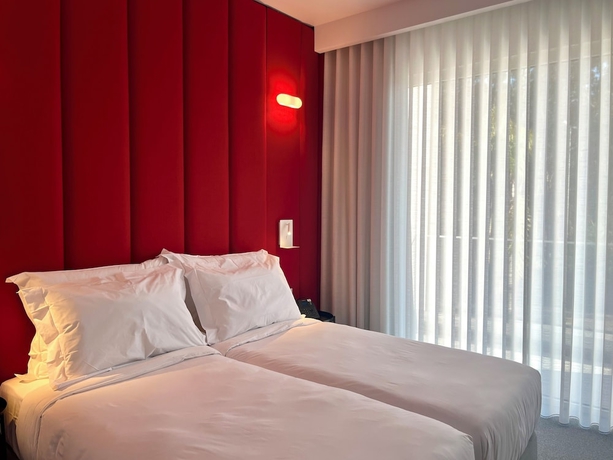 Imagen de la habitación del Hotel REDNYX. Foto 9