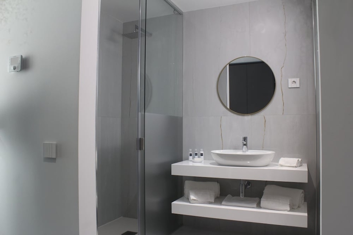 Imagen de la habitación del Hotel REDNYX. Foto 14