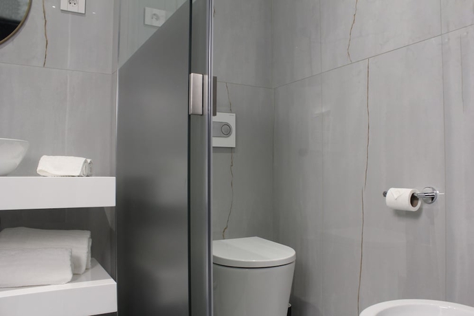 Imagen de la habitación del Hotel REDNYX. Foto 16