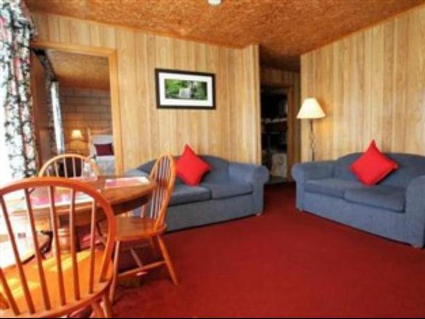 Imagen general del Hotel REGATTA POINT TAVERN. Foto 2