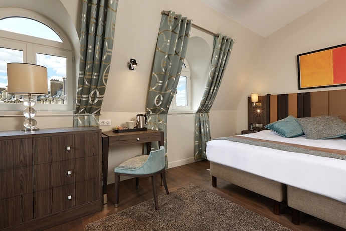 Imagen de la habitación del Hotel REGENCE ETOILE HOTEL. Foto 9