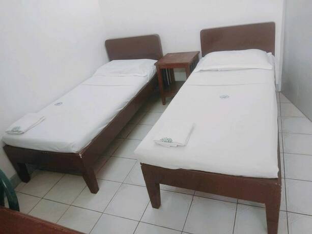 Imagen de la habitación del Hotel REGENCY PLAZA TOURIST INN. Foto 8
