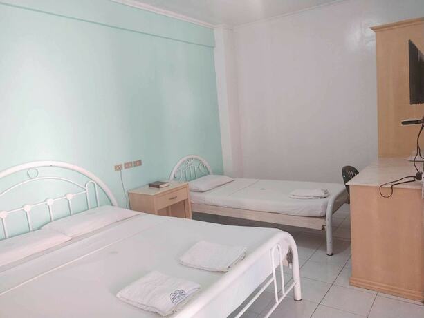 Imagen de la habitación del Hotel REGENCY PLAZA TOURIST INN. Foto 11