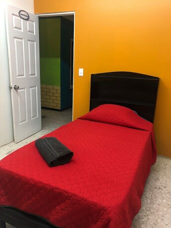 Imagen de la habitación del Hotel REGIOTITLAN. Foto 19