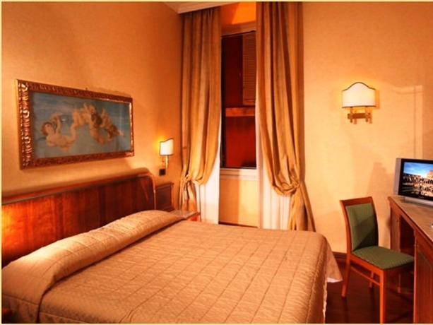 Imagen general del Hotel REGNO. Foto 2