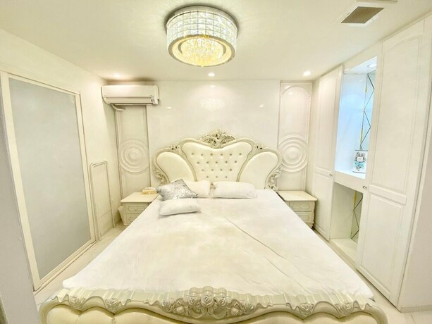 Imagen de la habitación del Hotel REIMI MONDO. Foto 22