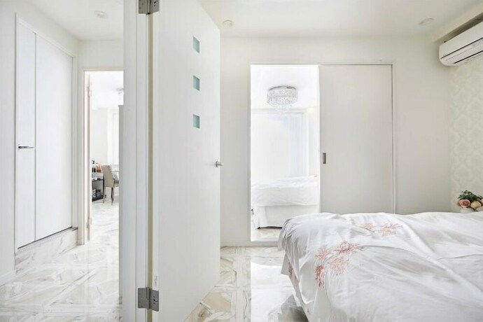 Imagen de la habitación del Hotel REIMI MONDO. Foto 26
