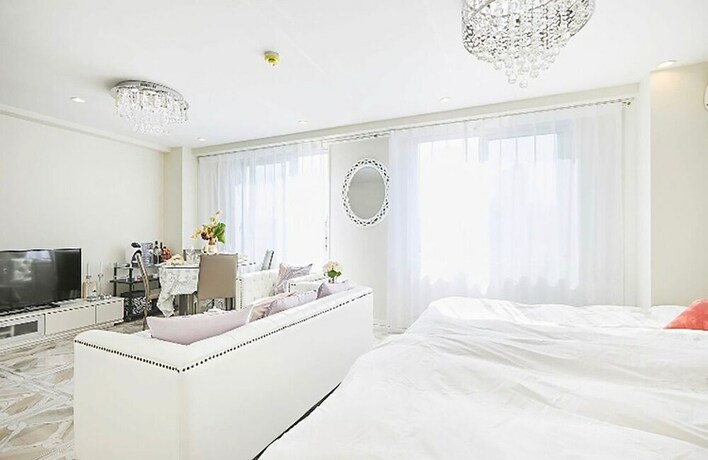 Imagen de la habitación del Hotel REIMI MONDO. Foto 33